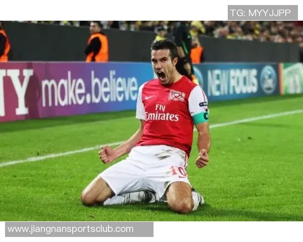 多特蒙德关注荷兰中场昆滕廷伯格罗斯续约前景不明